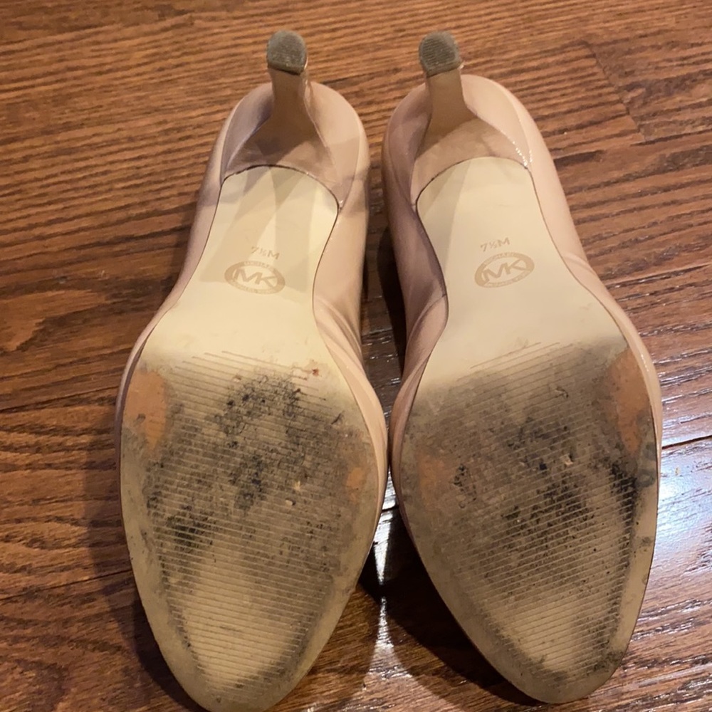 Michael Kors Davis Patent Pump - Picture 8 of 11